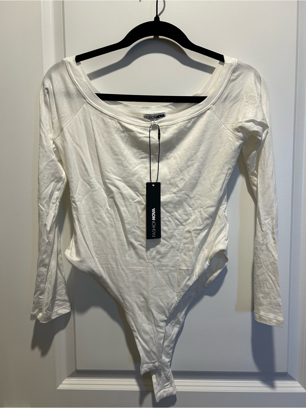 Fashion Nova White Long Sleeve Scoop Neck Bodysuit